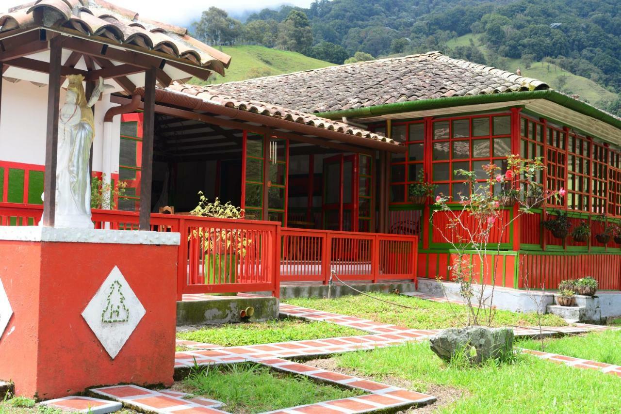 Ecohotel Pinohermoso Reserva Natural Salento Bagian luar foto